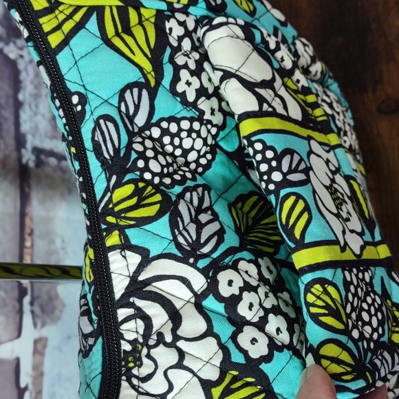 Vera Bradley "Island Blooms" Quilted "Clare" Crossbody Shoulder Bag - Picture 10 of 12